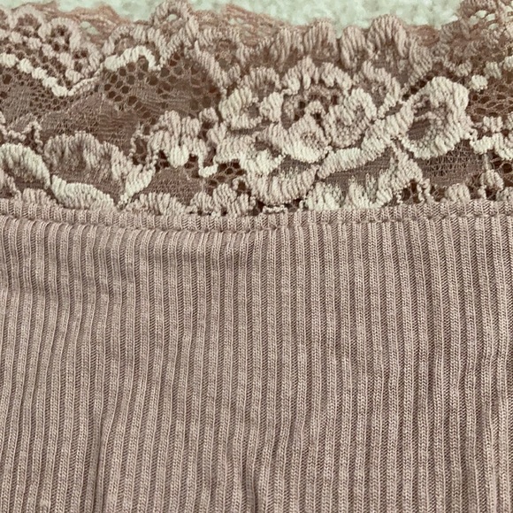 American Eagle Off the Shoulder Body Suit - Picture 3 of 4